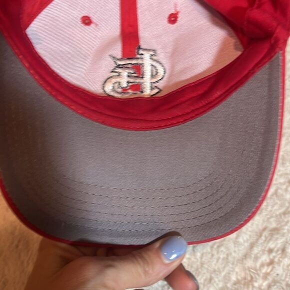 St. Louis cardinals hat - Picture 6 of 7